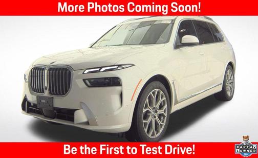 Mineral White Metallic 2024 BMW X7 xDrive40i