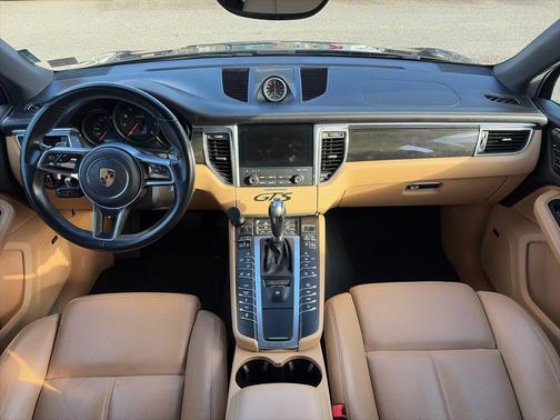 2017 Porsche Macan GTS