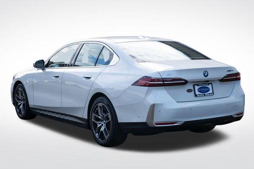 2024 BMW i5 eDrive40