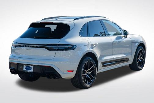 2022 Porsche Macan Base