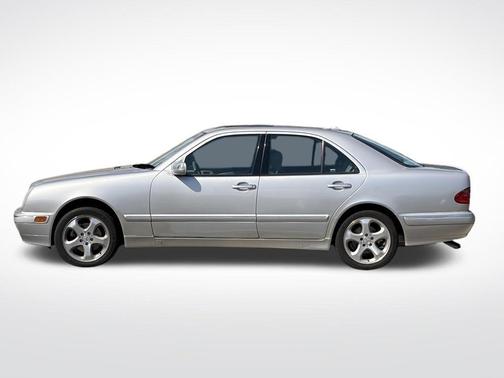 Quartz Silver 2002 Mercedes-Benz E-Class 4M Special Edition