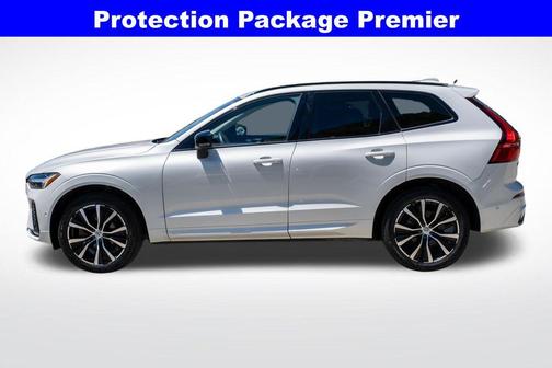 Crystal White Metallic 2024 Volvo XC60 B5 Plus Dark Theme