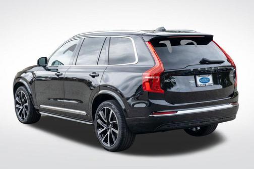 2024 Volvo XC90 B6 Plus Bright Theme 7-Seater
