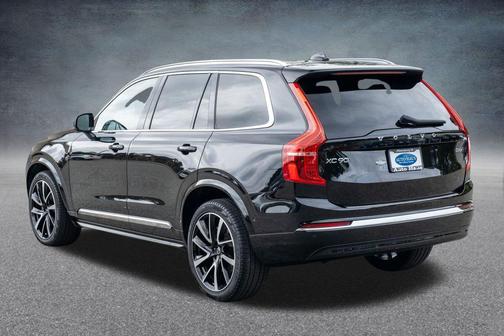2024 Volvo XC90 B6 Plus Bright Theme 7-Seater