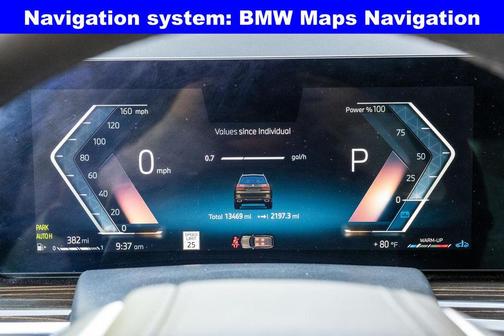 Manhattan Green Metallic 2025 BMW X7 xDrive40i