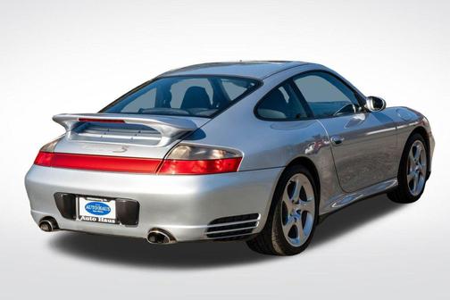 2004 Porsche 911 Carrera