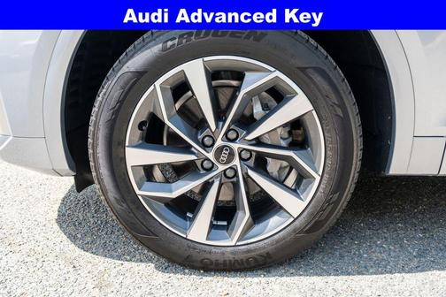 2022 Audi Q5 45 S line Premium