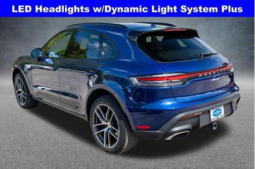 2022 Porsche Macan Base