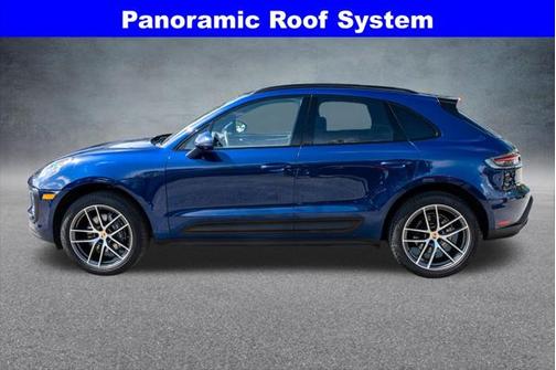 2022 Porsche Macan Base