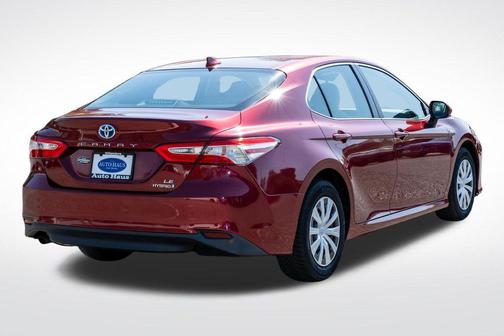 2019 Toyota Camry Hybrid LE