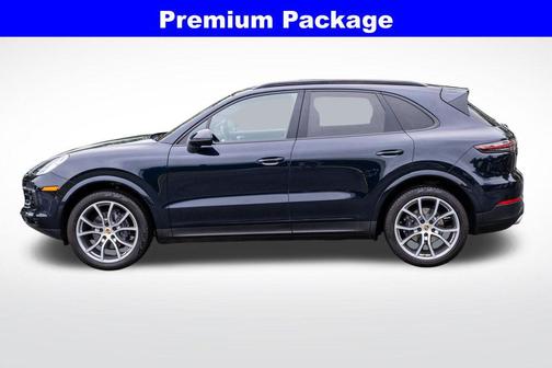 Moonlight Blue Metallic 2019 Porsche Cayenne Cayenne