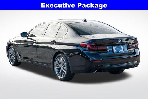 2022 BMW 530 i