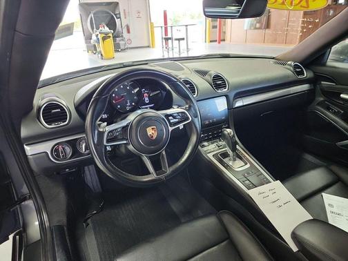 2018 Porsche 718 Cayman Base
