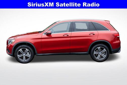 designo Cardinal Red Metallic 2017 Mercedes-Benz GLC 300 4MATIC