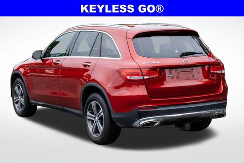 designo Cardinal Red Metallic 2017 Mercedes-Benz GLC 300 4MATIC