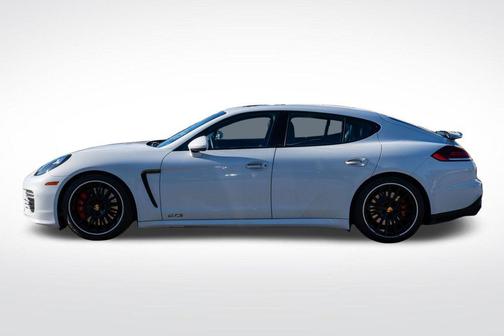 2016 Porsche Panamera GTS