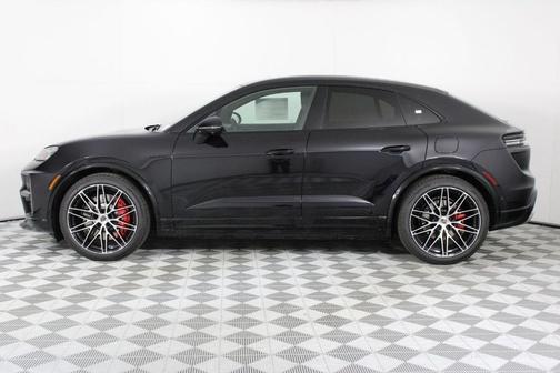 2026 Porsche Macan Turbo