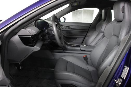 2025 Porsche Taycan Turbo