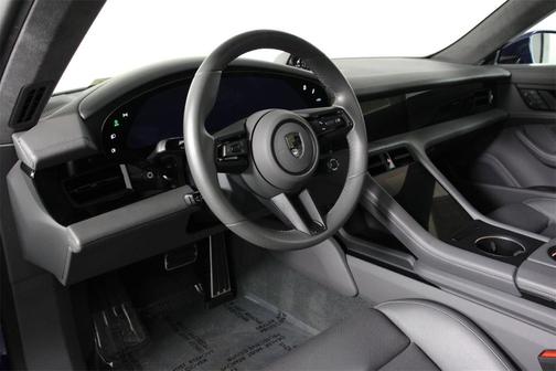 2025 Porsche Taycan Turbo