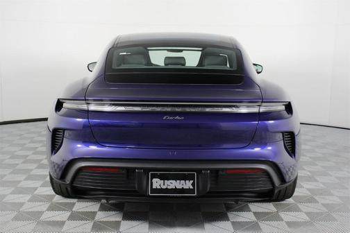 2025 Porsche Taycan Turbo