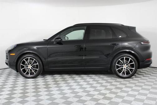 2025 Porsche Cayenne S