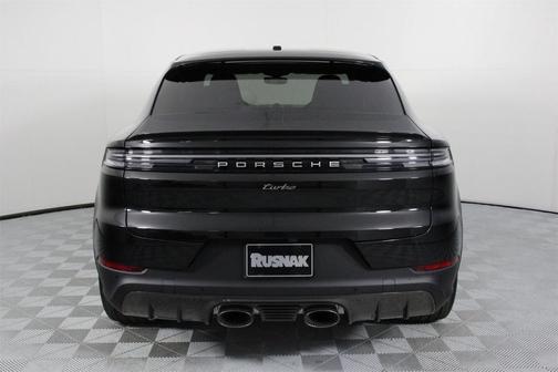 2025 Porsche Cayenne Turbo