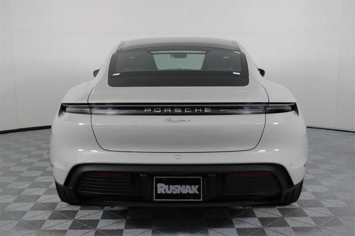 2025 Porsche Taycan