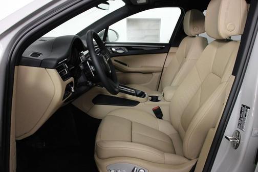 Chalk 2026 Porsche Macan Base