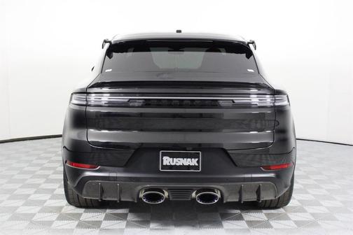 2025 Porsche Cayenne Turbo GT