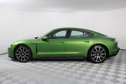 2022 Porsche Taycan Base