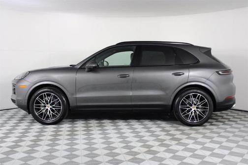 2025 Porsche Cayenne Base