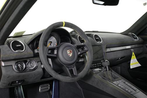 2025 Porsche 718 Cayman GT4 RS