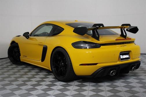 2025 Porsche 718 Cayman GT4 RS