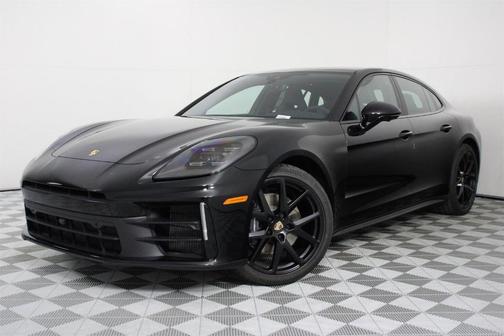 2025 Porsche Panamera Base