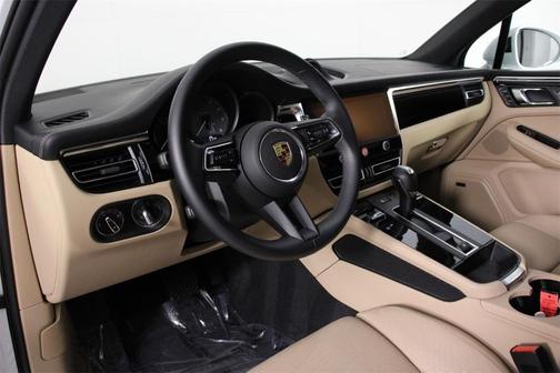 2025 Porsche Macan S