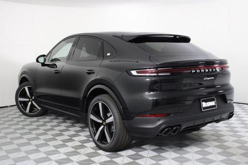 2025 Porsche Cayenne AWD