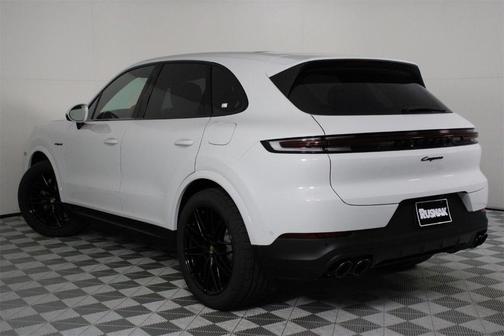 2026 Porsche Cayenne AWD