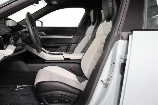 2025 Porsche Taycan Base