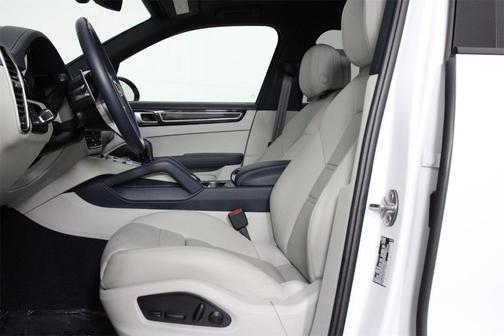 2022 Porsche Cayenne