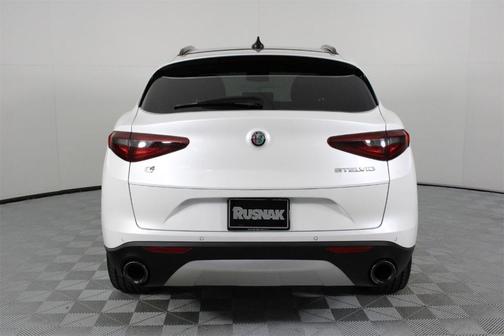 2019 Alfa Romeo Stelvio Ti Sport