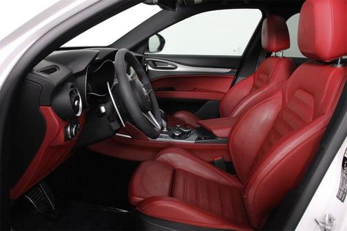 2019 Alfa Romeo Stelvio Ti Sport