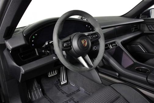2025 Porsche Taycan Cross Turismo 4S