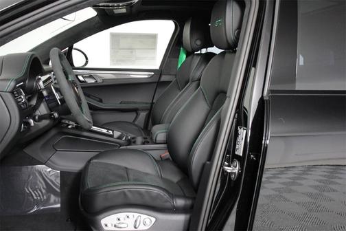 2026 Porsche Macan GTS