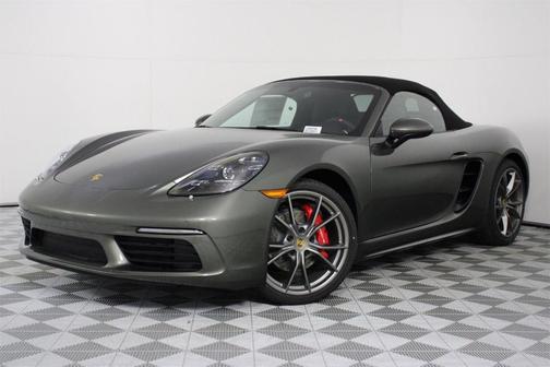 2025 Porsche 718 Boxster S