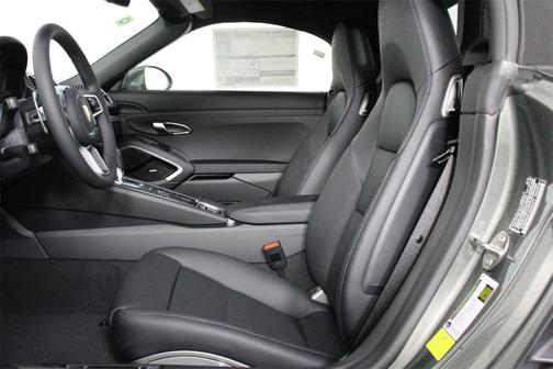 2025 Porsche 718 Boxster S