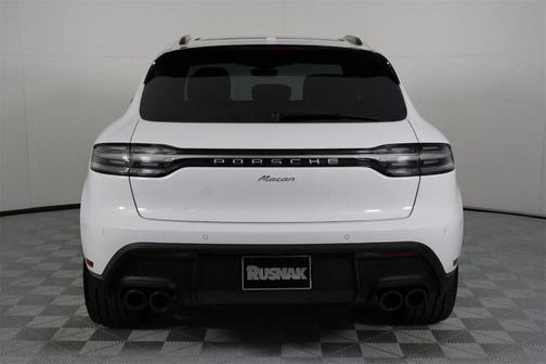 2025 Porsche Macan 
