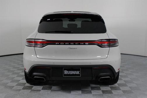 2025 Porsche Macan T
