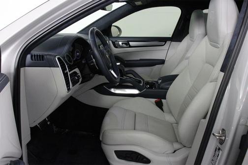 2023 Porsche Cayenne Turbo S