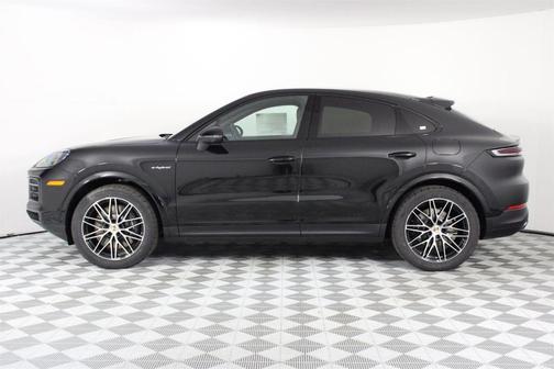 2025 Porsche Cayenne Base