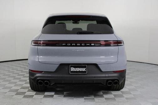 2026 Porsche Cayenne Base